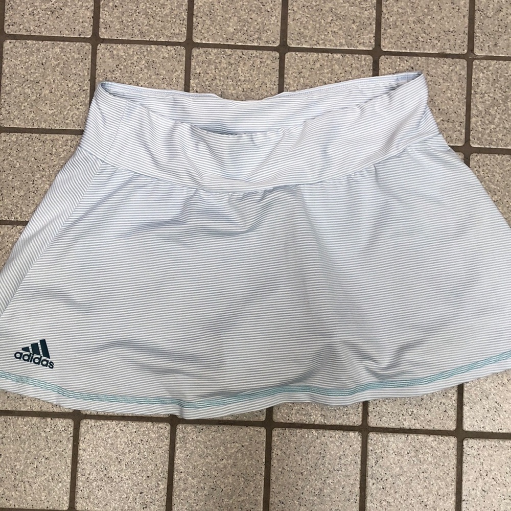 Adidas tennis skirt pale blue and white stripe size medium